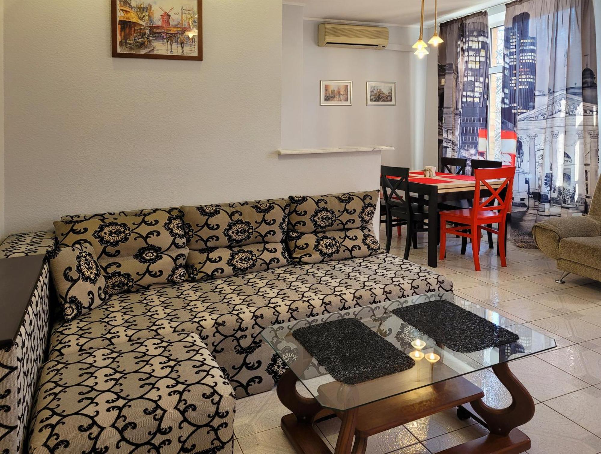 Home Hotel Apartments On Khreshchatyk Area Kiev Luaran gambar