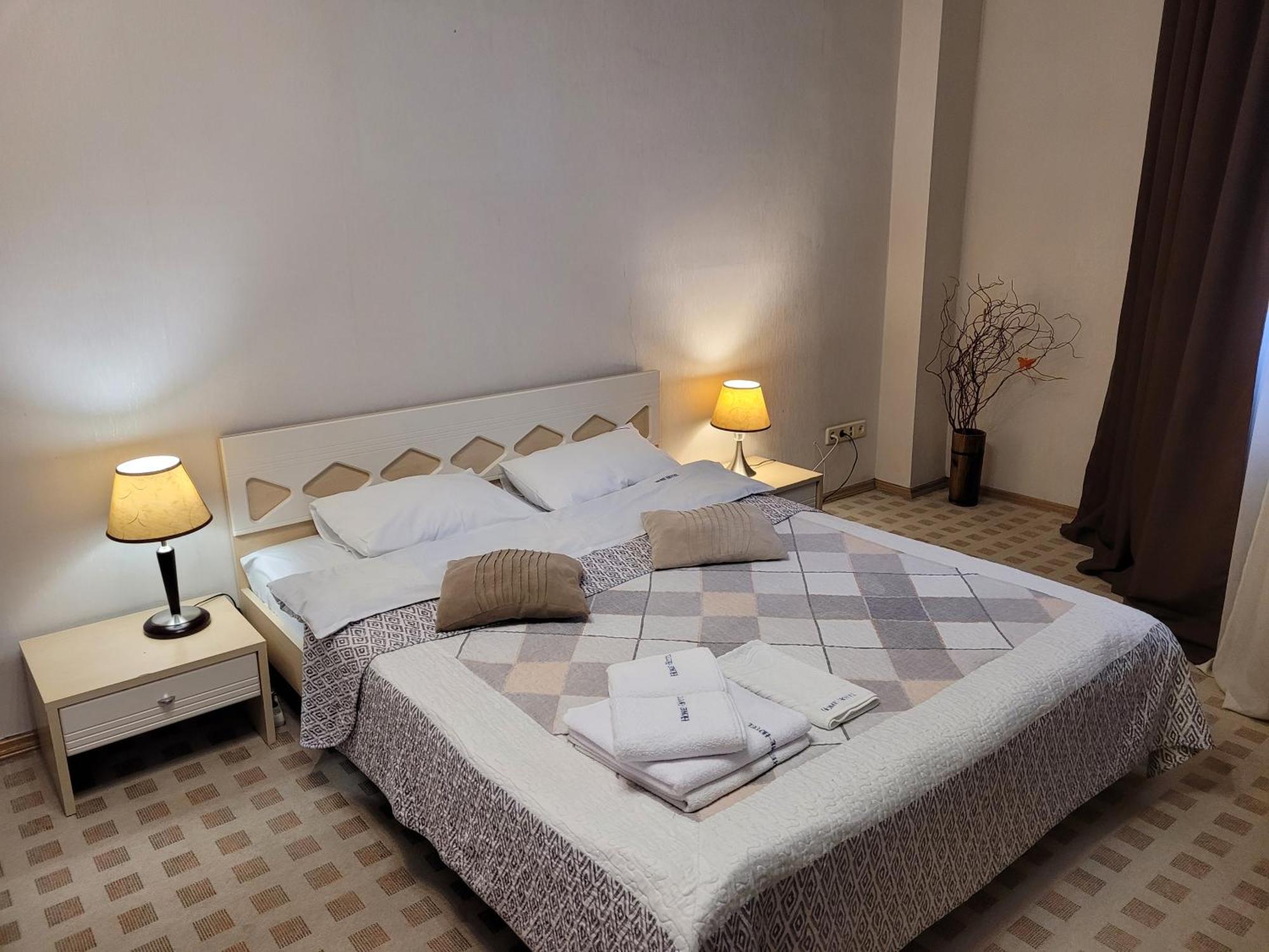 Home Hotel Apartments On Khreshchatyk Area Kiev Luaran gambar