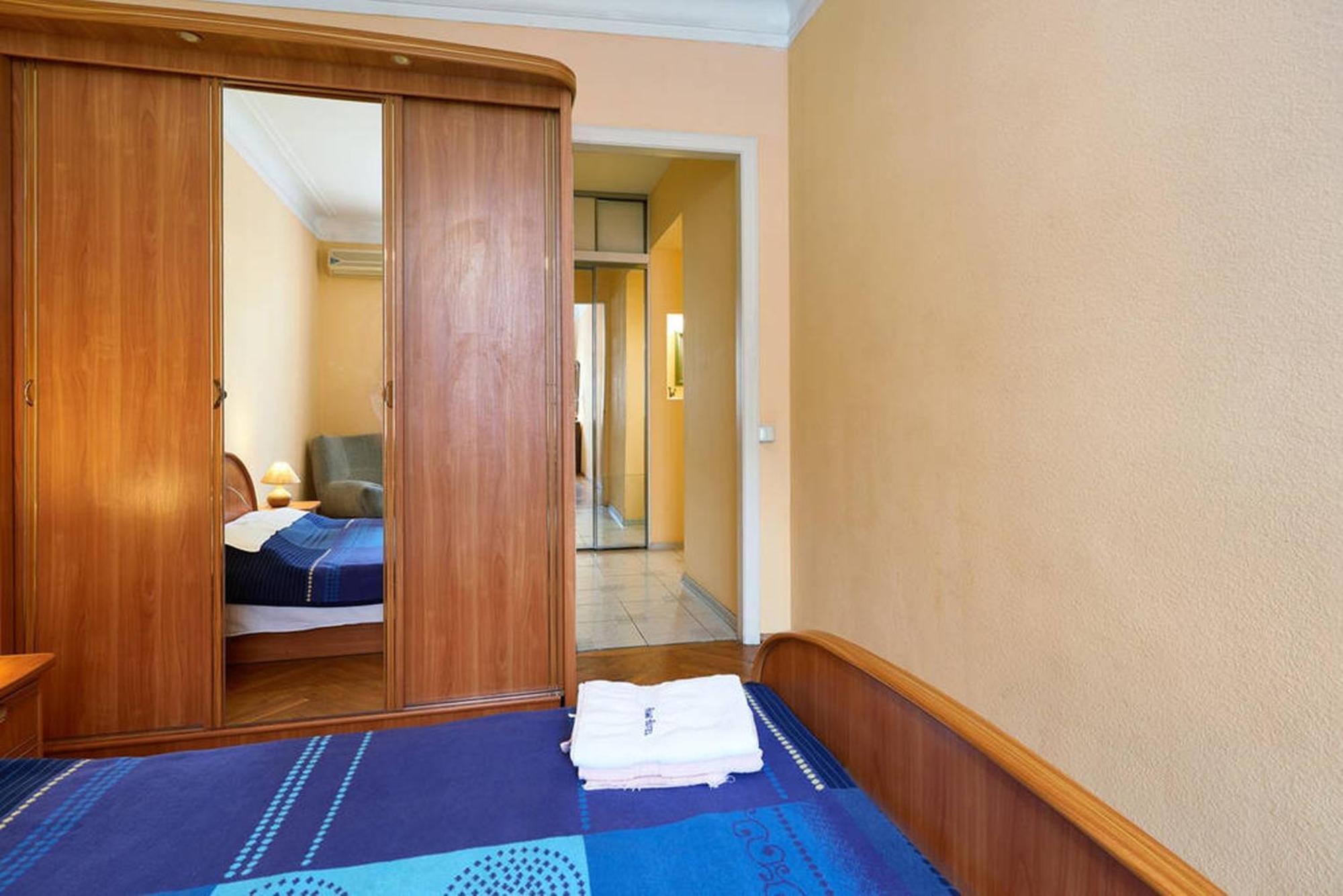 Home Hotel Apartments On Khreshchatyk Area Kiev Luaran gambar