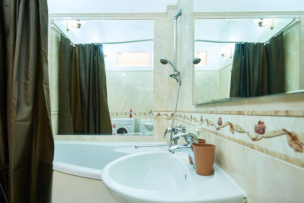 Home Hotel Apartments On Khreshchatyk Area Kiev Luaran gambar
