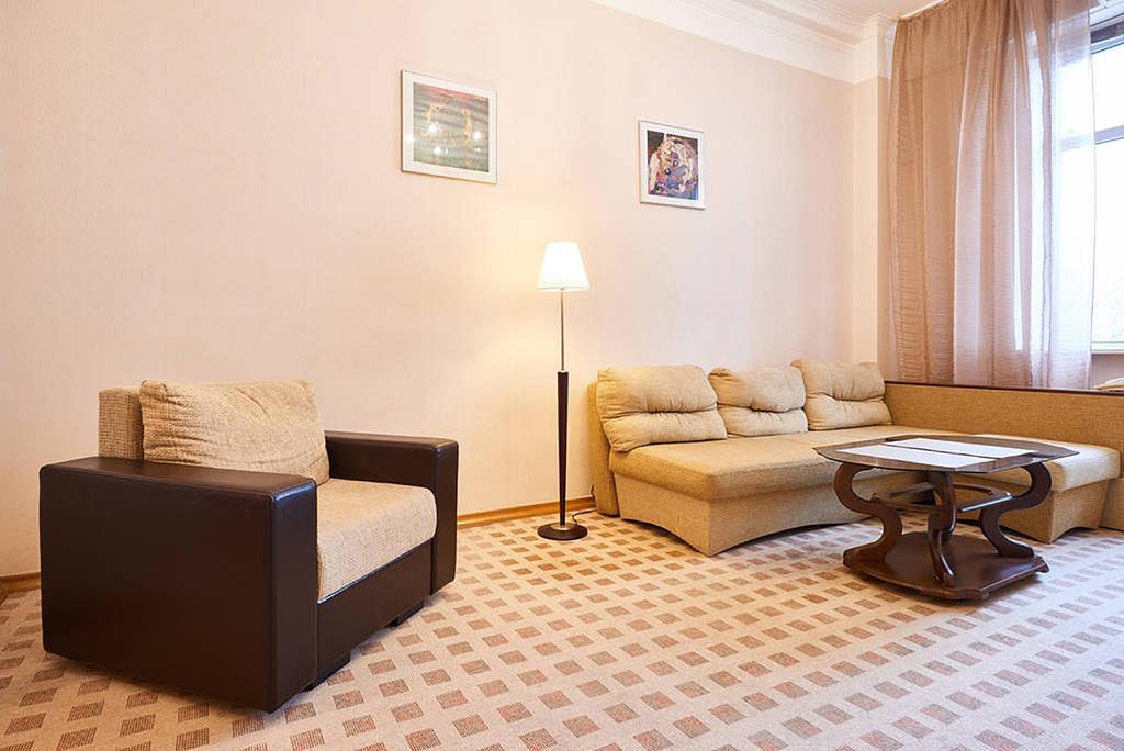 Home Hotel Apartments On Khreshchatyk Area Kiev Luaran gambar