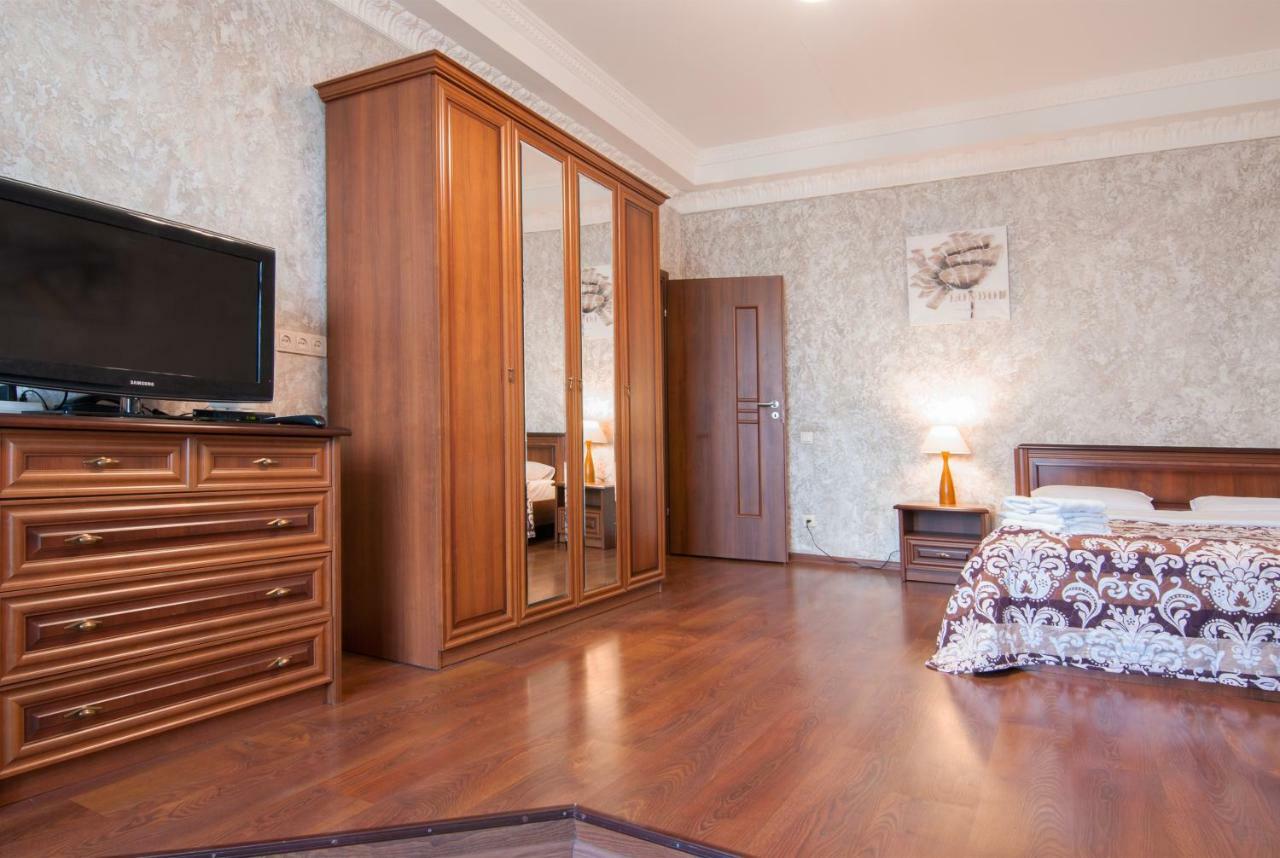 Home Hotel Apartments On Khreshchatyk Area Kiev Luaran gambar